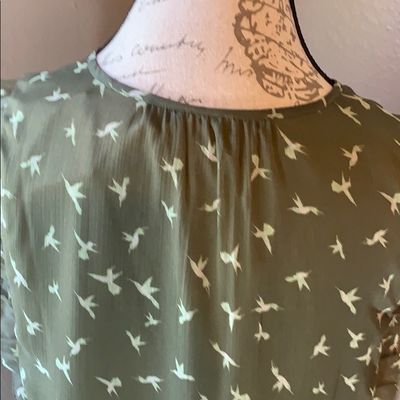 Hummingbird Design on Lightweight Dress - Picture 8 of 16